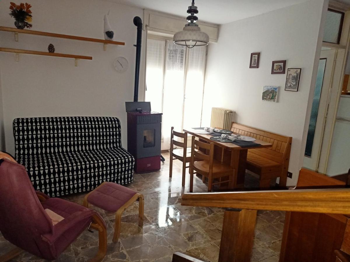 Nonno Meo Apartman Bellano Kültér fotó